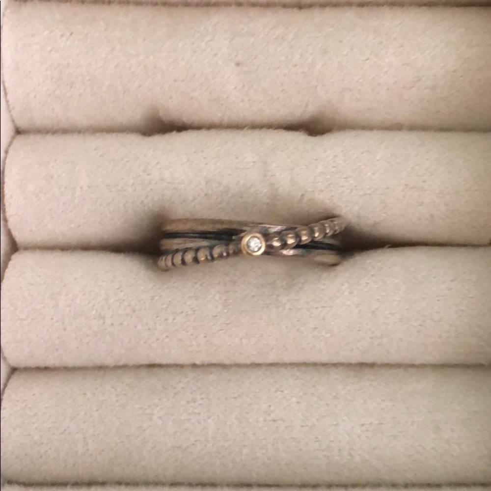 Pandora twist band ring